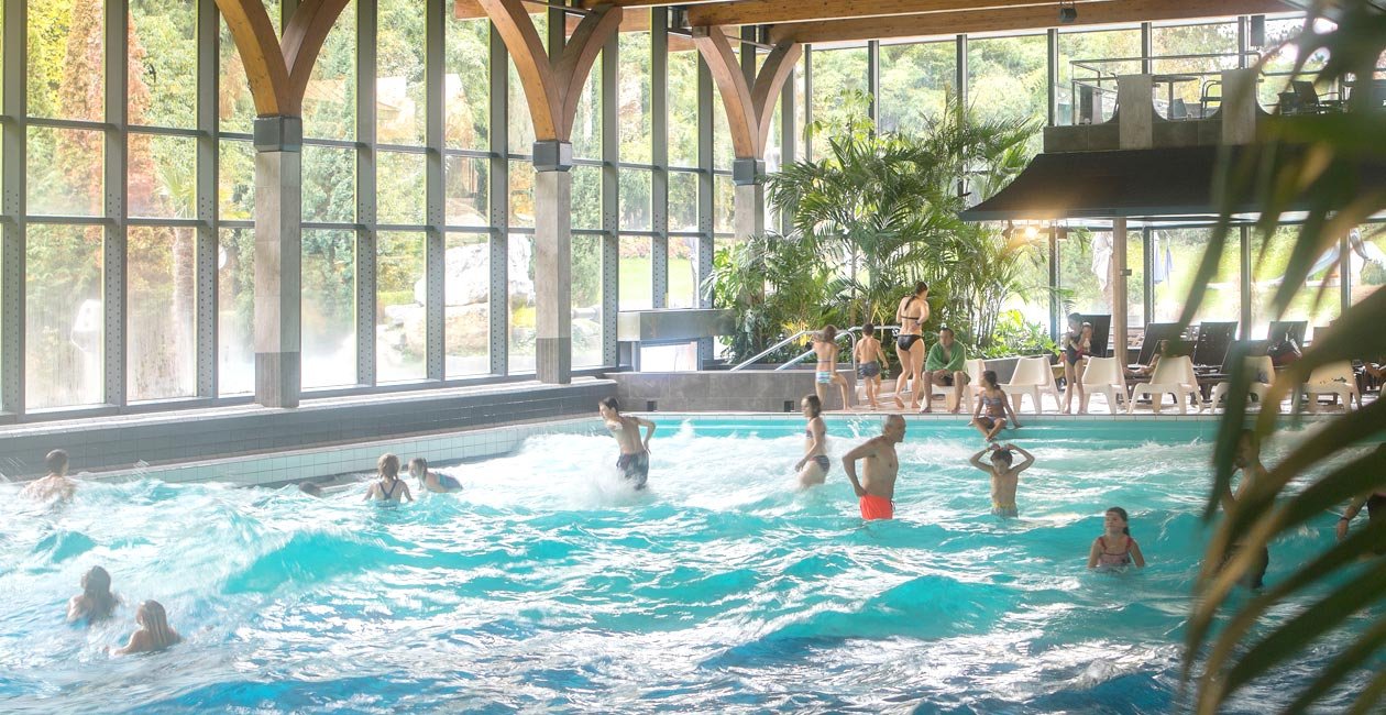 Das Wellenbad im Alpamare Wasserpark in Pfäffikon